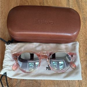 ILLESTEVA Sunglasses Leonard
